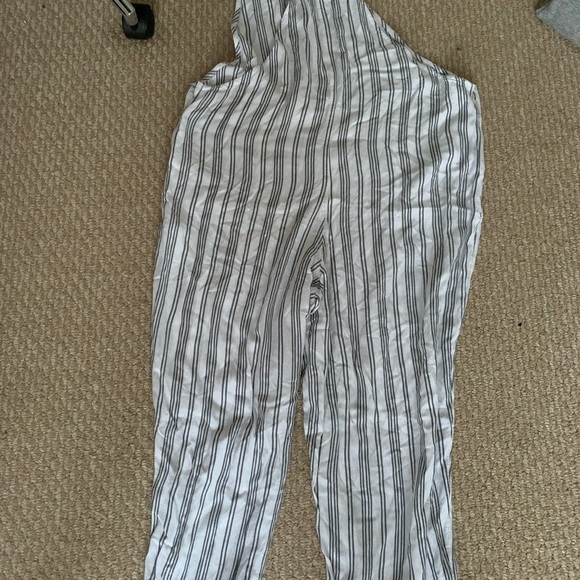 Hollister jumpers - 22 each - Picture 7 of 12